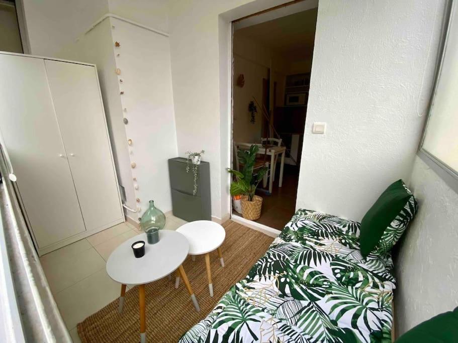 Location Studio Avec Loggia Lägenhet Antibes Exteriör bild